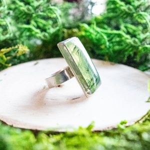 Prehnite Gemstone Silver Ring